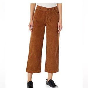 Toad&Co Women’s Wide Legged Karuna Cords in the color Brown Sugar
